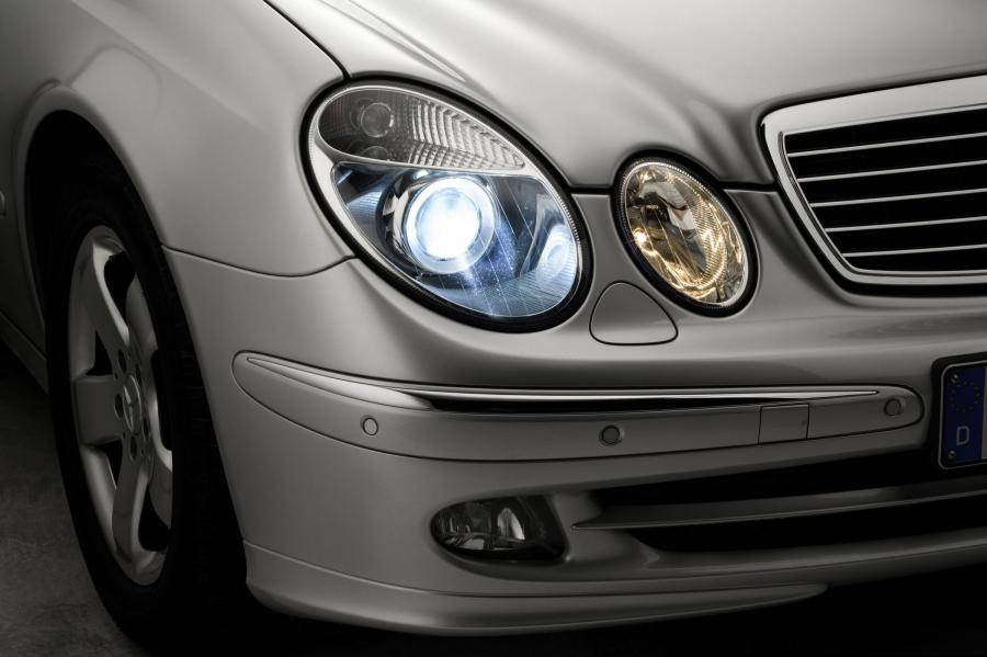  Mercedes-Benz E-Class 2002 года  (фото 15 из 448)